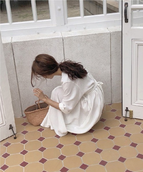 aimoha（アイモハ）の「長袖 ウエストマーク ワンピース（ワンピース・レディース・ホワイト/ブラック・FREE/MEDIUM/SMALL/X-LARGE/LARGE）」の8枚目の写真