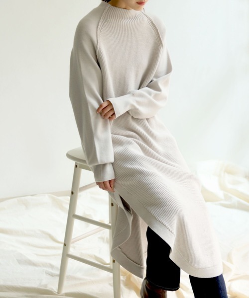 HER CLOSET(ハークローゼット)の「【HER CLOSET】異ゲージラウンドニットワンピース(ニット/セーター・レディース・ライトグレー/ブラック/アイボリー・M)」の3枚目の写真