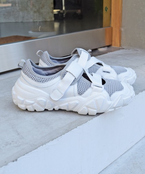 Marient（マリエント）の「Vintage Mesh Sneakers/メッシュスニーカー（スニーカー・レディース・グレー・23.5cm/24.5cm/23.0cm/24.0cm）」の3枚目の写真