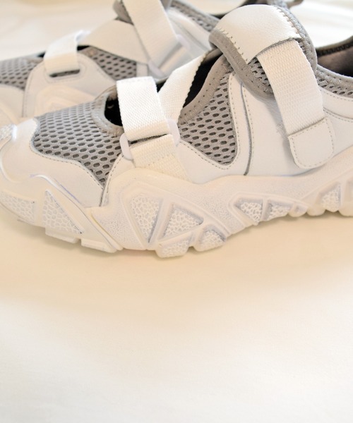 Marient（マリエント）の「Vintage Mesh Sneakers/メッシュスニーカー（スニーカー・レディース・グレー・23.5cm/24.5cm/23.0cm/24.0cm）」の4枚目の写真