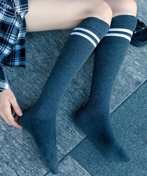 Fun & Daily（ファンアンドデイリー）の「F&D : ラインニーソックス（ソックス/靴下・レディース・ホワイト/ブラック/チャコールグレー/マスタード/グリーン/レッド系その他/グレー系その他/ブラック系その他2/ホワイト系その他2/ホワイト系その他/ブラック系その他・FREE）」の8枚目の写真