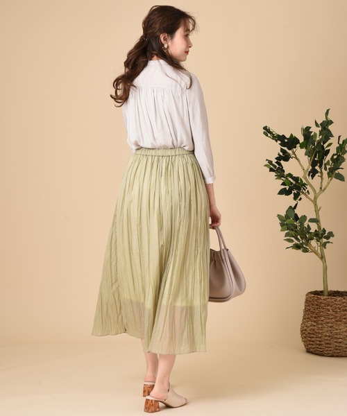 INTERPLANET（インタープラネット）の「パウダーサテン７分袖ギャザーブラウス（シャツ/ブラウス・レディース・モカ/ブラック/グリーン/グレイッシュベージュ・FREE）」の11枚目の写真