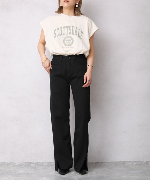 ap retro（アプレトロ）の「【apretro】スリットデニムパンツ〈セミフレア/ベルボトム〉（デニムパンツ・レディース・ブルー/サックスブルー/アイボリー/ブラック/インディゴブルー・MEDIUM/LARGE/SMALL）」の10枚目の写真