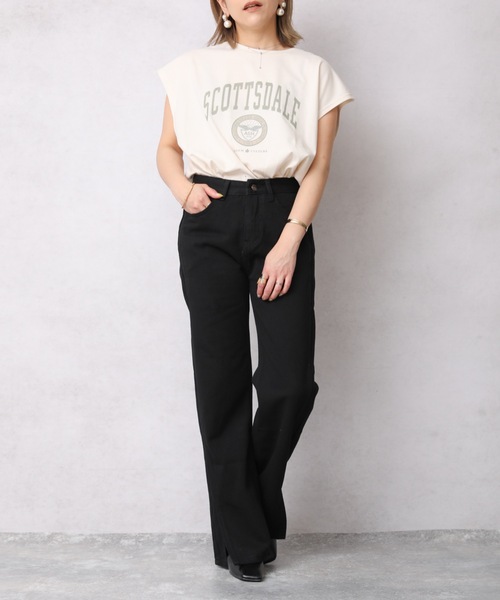 ap retro（アプレトロ）の「【apretro】スリットデニムパンツ〈セミフレア/ベルボトム〉（デニムパンツ・レディース・ブルー/サックスブルー/アイボリー/ブラック/インディゴブルー・MEDIUM/LARGE/SMALL）」の14枚目の写真