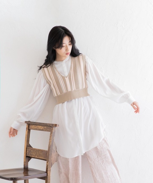 Mysa&Liina(ミーサリーナ)の「クロップド丈ストライプニットビスチェ(ベスト・レディース・ブラック/ベージュ/ブラウン・M)」の15枚目の写真