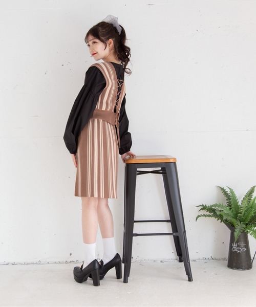 Mysa&Liina(ミーサリーナ)の「クロップド丈ストライプニットビスチェ(ベスト・レディース・ブラック/ベージュ/ブラウン・M)」の14枚目の写真