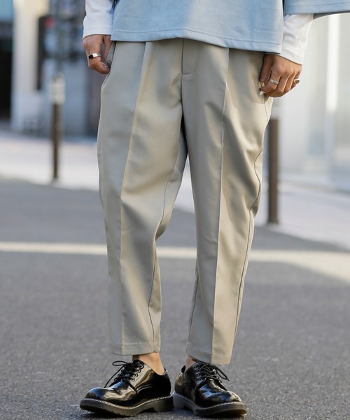 Beno(ビーノ)の「ソフトポリツイル スタプレ ワンタック セミワイド テーパード アンクルパンツ(スラックス・メンズ・ブラック/グレイッシュベージュ/グレイッシュブルー・M/L)」の3枚目の写真