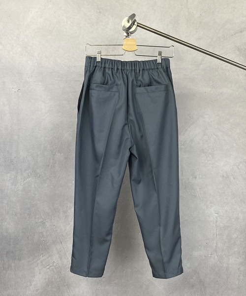 Beno(ビーノ)の「ソフトポリツイル スタプレ ワンタック セミワイド テーパード アンクルパンツ(スラックス・メンズ・ブラック/グレイッシュベージュ/グレイッシュブルー・M/L)」の6枚目の写真