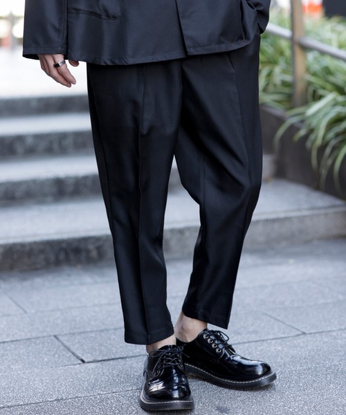 Beno(ビーノ)の「ソフトポリツイル スタプレ ワンタック セミワイド テーパード アンクルパンツ(スラックス・メンズ・ブラック/グレイッシュベージュ/グレイッシュブルー・M/L)」の13枚目の写真