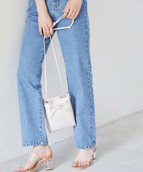 Heather(ヘザー)の「スクエアリボンショルダー 940550(ショルダーバッグ・レディース・ベージュ/グリーン/アイボリー・ONE SIZE)」の2枚目の写真