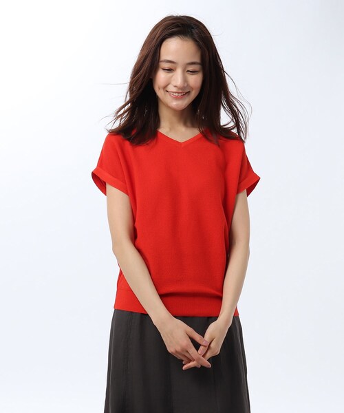 UNTITLED(アンタイトル)の「◆【洗える】前後2WAYゆるVニットプルオーバー(ニット/セーター・レディース・カーキ/ホワイト系5/ライトグレー系4/レッド系1・02/00)」の4枚目の写真