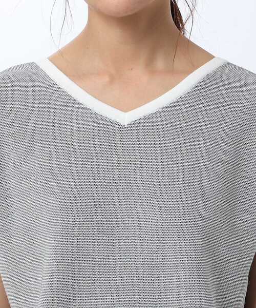 UNTITLED(アンタイトル)の「◆【洗える】前後2WAYゆるVニットプルオーバー(ニット/セーター・レディース・カーキ/ホワイト系5/ライトグレー系4/レッド系1・02/00)」の15枚目の写真