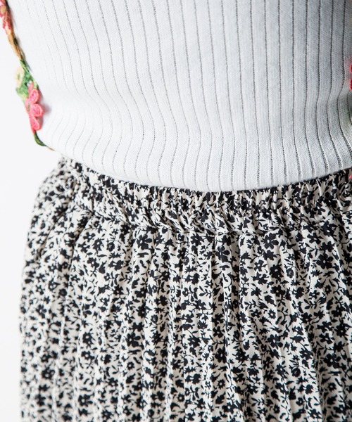 MILLION CARATS(ミリオンカラッツ)の「ヴィンテージフラワースカート(スカート・レディース・ブラック・FREE)」の7枚目の写真