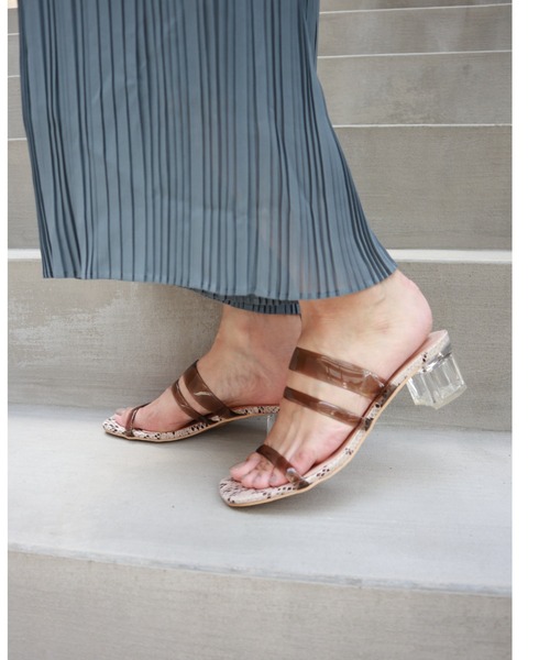 Fabby fabby（ファビィーファビィー）の「クリアヒールサンダル（サンダル・レディース・ブラック/アイボリー/ライトグリーン/パイソン/オフホワイト・MEDIUM/LARGE/SMALL）」の5枚目の写真