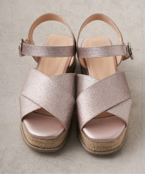 OLIVE des OLIVE（オリーブデオリーブ）の「クロスベルトサンダル（サンダル・レディース・オフホワイト/ピンク/ダークベージュ・SMALL/MEDIUM/LARGE）」の10枚目の写真