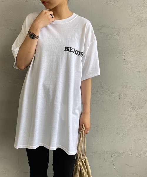 bend(s)（ベンズ）の「[BENDS×JEANS FACTORY/ベンズ×ジーンズファクトリー] 別注 グラフィックバックプリントTシャツ KC（Tシャツ/カットソー・レディース・ホワイト/オリーブ・M/L）」の11枚目の写真