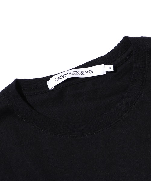 Calvin Klein Jeans(カルヴァンクラインジーンズ)の「Calvin Klein Jeans/カルバンクラインジーンズ ネオンカラービックロゴTシャツ(Tシャツ/カットソー・メンズ・ホワイト/ブラック・S/M/L)」の11枚目の写真