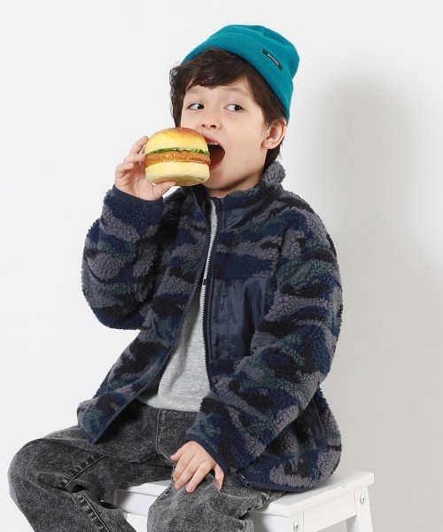 devirock（デビロック）の「洗える アウトドア ボアジャケット（ブルゾン・キッズ・オフホワイト/グレー系その他/ダークベージュ/チャコール/ブラック/ライトグレー/その他7/ネイビー系1/グレー系その他2・120cm/150cm/130cm/140cm/160cm/110cm/100cm）」の8枚目の写真