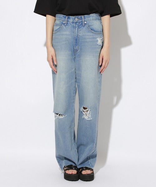 PBLIM(ページボーイリム)の「【PAGEBOYLIM】ダメージデニムパンツ【WEB限定アイテム】(デニムパンツ・レディース・ライトブルー/ブルー・MEDIUM/LARGE)」の16枚目の写真