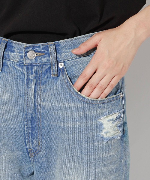 PBLIM(ページボーイリム)の「【PAGEBOYLIM】ダメージデニムパンツ【WEB限定アイテム】(デニムパンツ・レディース・ライトブルー/ブルー・MEDIUM/LARGE)」の4枚目の写真