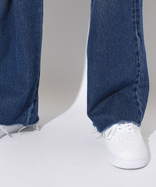 PBLIM(ページボーイリム)の「【PAGEBOYLIM】ダメージデニムパンツ【WEB限定アイテム】(デニムパンツ・レディース・ライトブルー/ブルー・MEDIUM/LARGE)」の6枚目の写真