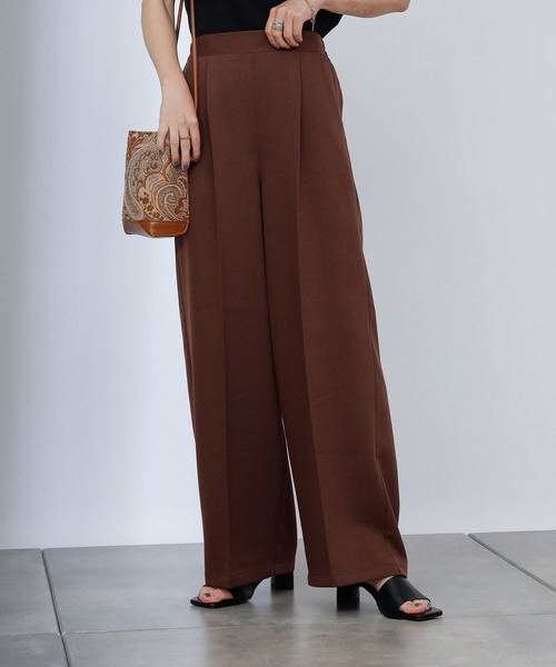 COLONY 2139(コロニートゥーワンスリーナイン)の「【WEB・一部店舗限定】ウールライクタックワイドパンツ(その他パンツ・レディース・ブラック/ブラウン/グレイッシュベージュ・MEDIUM/LARGE)」の21枚目の写真