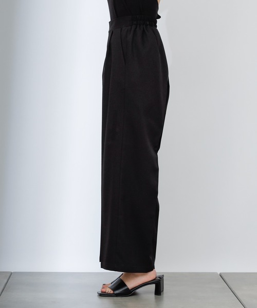 COLONY 2139(コロニートゥーワンスリーナイン)の「【WEB・一部店舗限定】ウールライクタックワイドパンツ(その他パンツ・レディース・ブラック/ブラウン/グレイッシュベージュ・MEDIUM/LARGE)」の13枚目の写真
