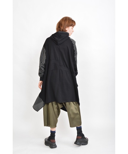 gomme（ゴム）の「60/-ファイン裏毛　切替ファスナーパーカーワンピース（パーカー・レディース・ブラック/チャコールグレー/カーキ・MEDIUM）」の10枚目の写真