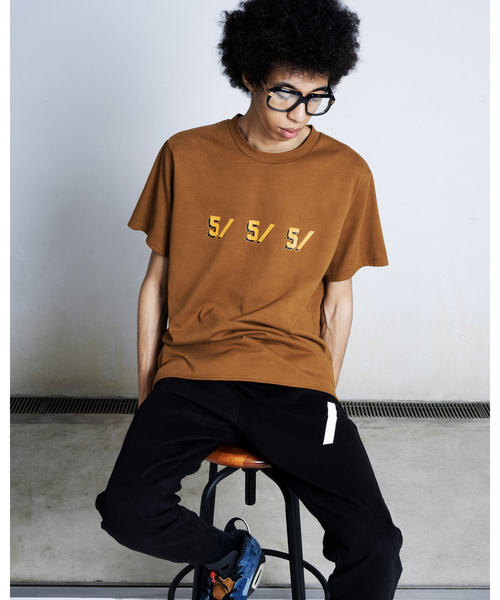 5351 POUR LES HOMMES(ゴーサンゴーイチプールオム)の「【5/】5/5/5/ Tシャツ(Tシャツ/カットソー・メンズ・ホワイト/ブラック/ブラウン・L/M/XL)」の3枚目の写真