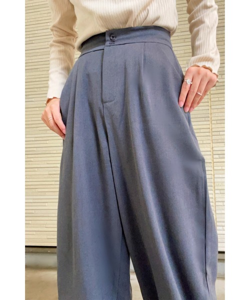 junoah(ジュノア)の「タック入りコクーンパンツ(その他パンツ・レディース・ブラック/モカ/ベージュ/グレー・MEDIUM/X-LARGE/LARGE)」の12枚目の写真