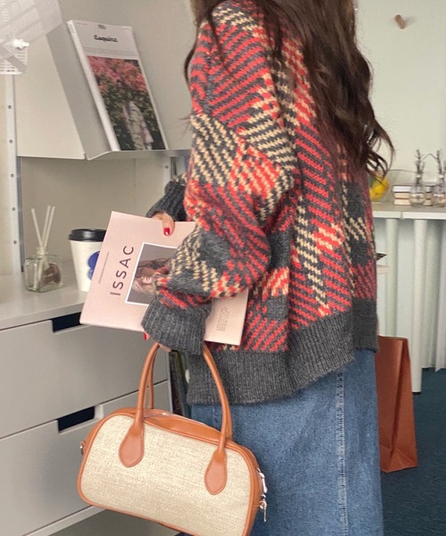 ABITOKYO(アビトーキョー)の「【ABITOKYO ORIGINAL】配色ニットジャガードチェックカーデ(カーディガン/ボレロ・レディース・ホワイト/ブラック/レッド・FREE)」の5枚目の写真