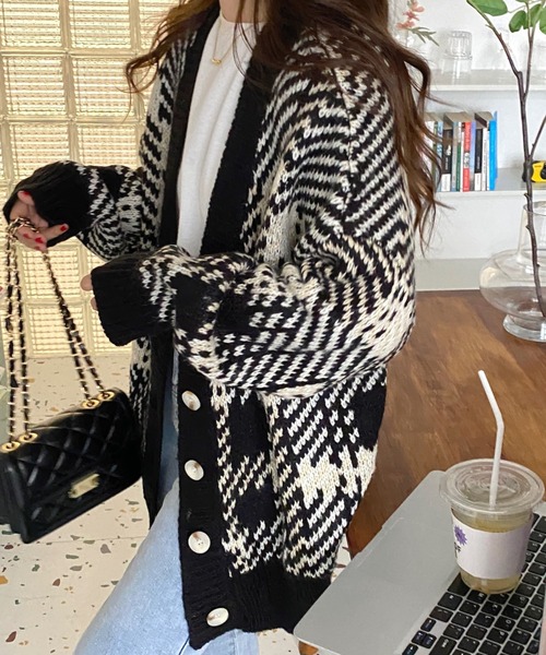 ABITOKYO(アビトーキョー)の「【ABITOKYO ORIGINAL】配色ニットジャガードチェックカーデ(カーディガン/ボレロ・レディース・ホワイト/ブラック/レッド・FREE)」の15枚目の写真