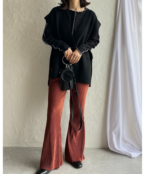 She's Closet(シーズクローゼット)の「オーバーサイズサイドスリット入り深Vネックニットベスト(ベスト・レディース・グリーン/杢グレー/ベージュ/ブラック/アイボリー・FREE)」の10枚目の写真