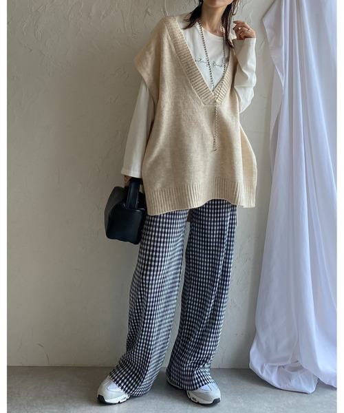 She's Closet(シーズクローゼット)の「オーバーサイズサイドスリット入り深Vネックニットベスト(ベスト・レディース・グリーン/杢グレー/ベージュ/ブラック/アイボリー・FREE)」の18枚目の写真