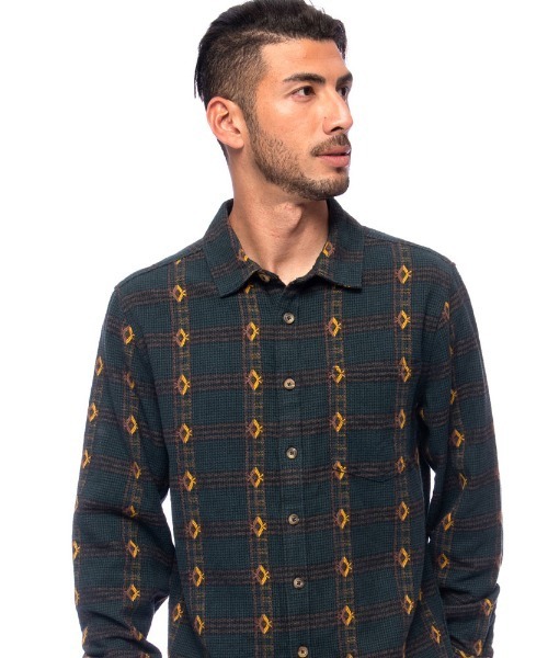 BILLABONG(ビラボン)の「BILLABONG メンズ 【Wrangler】 KNOX JACQUARD PLAID 長袖シャツ 【2021年秋冬モデル】/ビラボンラングラーコラボ長袖シャツ(シャツ/ブラウス・メンズ・グリーン系その他/ブラウン・MEDIUM/LARGE/X-LARGE)」の1枚目の写真