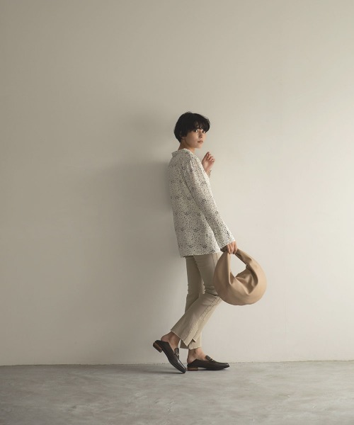 marjour(マージュール)の「7DAYS STRETCH PANTS(チノパンツ・レディース・ブラック/ベージュ・M)」の4枚目の写真