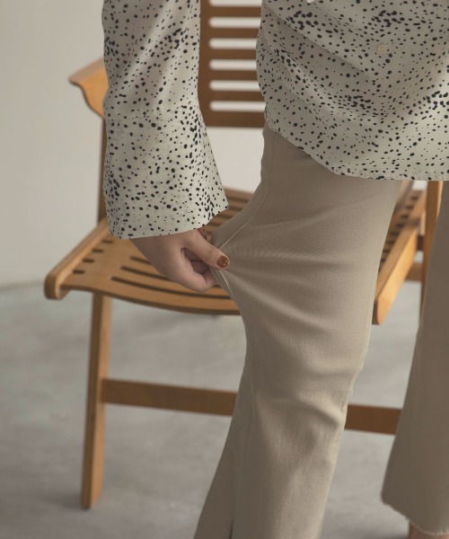 marjour(マージュール)の「7DAYS STRETCH PANTS(チノパンツ・レディース・ブラック/ベージュ・M)」の18枚目の写真