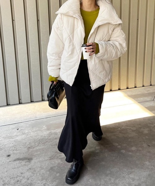 andme（アンドミー）の「ダイヤキルティングフェイクダウン中綿ジャケット（ダウンジャケット/コート・レディース・ブラック/アイボリー/モカ/ライトカーキ・M）」の7枚目の写真