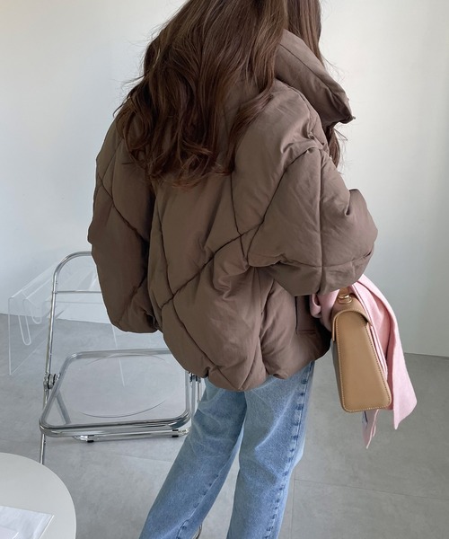 andme（アンドミー）の「ダイヤキルティングフェイクダウン中綿ジャケット（ダウンジャケット/コート・レディース・ブラック/アイボリー/モカ/ライトカーキ・M）」の18枚目の写真