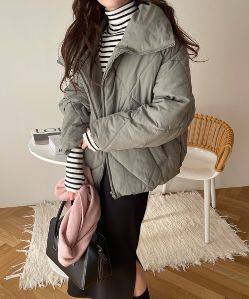 andme（アンドミー）の「ダイヤキルティングフェイクダウン中綿ジャケット（ダウンジャケット/コート・レディース・ブラック/アイボリー/モカ/ライトカーキ・M）」の12枚目の写真