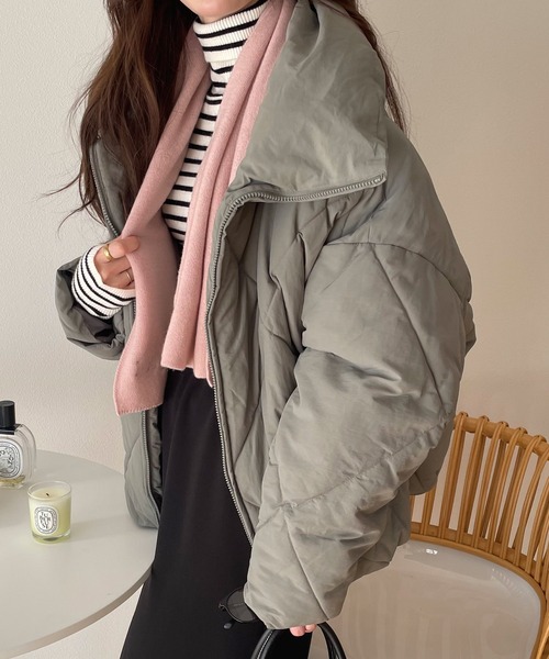 andme（アンドミー）の「ダイヤキルティングフェイクダウン中綿ジャケット（ダウンジャケット/コート・レディース・ブラック/アイボリー/モカ/ライトカーキ・M）」の9枚目の写真