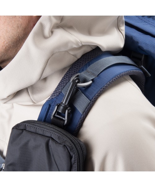 karrimor（カリマー）の「TC padded pouch（ボディバッグ/ウエストポーチ・メンズ・ライトブルー/ブラック/グレー/ライトオリーブ/イエロー系/チャコール/ブラウン/グレイッシュブルー・ONESIZE/FREE）」の11枚目の写真