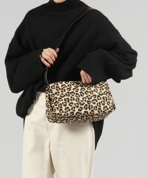 niko and...（ニコアンド）の「オリジナル太ストラップショルダーバッグ（ショルダーバッグ・レディース・ブラック/オフホワイト/その他1・0）」の15枚目の写真