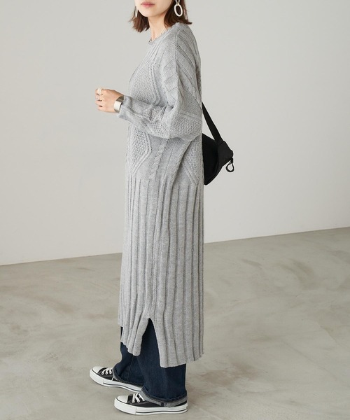 Chaco closet（チャコ クローゼット）の「ローゲージケーブル編みデザインニットワンピース（ワンピース・レディース・ベージュ/グレー/ブラウン・FREE）」の6枚目の写真