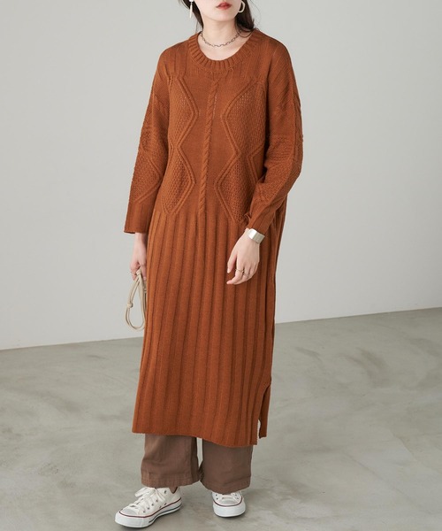 Chaco closet（チャコ クローゼット）の「ローゲージケーブル編みデザインニットワンピース（ワンピース・レディース・ベージュ/グレー/ブラウン・FREE）」の8枚目の写真