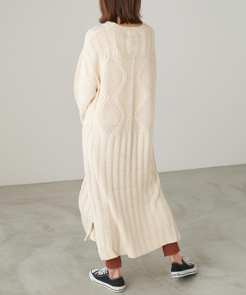 Chaco closet（チャコ クローゼット）の「ローゲージケーブル編みデザインニットワンピース（ワンピース・レディース・ベージュ/グレー/ブラウン・FREE）」の15枚目の写真