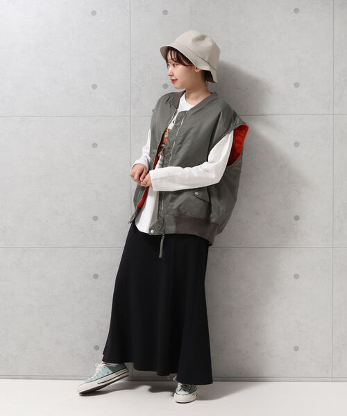 fredy emue(フレディエミュ)の「フェイクレザー バケットハット(ハット・レディース・ブラック/ベージュ・FREE)」の8枚目の写真