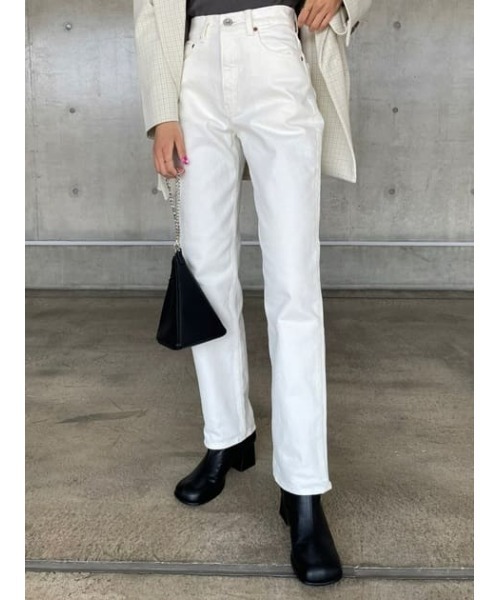 MOUSSY（マウジー）の「PLAIN JEANS COLOR STRAIGHT（デニムパンツ・レディース・ホワイト/ライトカーキ/ブラック・24inch/26inch/27inch/23inch/25inch）」の8枚目の写真
