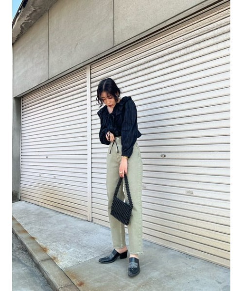 MOUSSY（マウジー）の「PLAIN JEANS COLOR STRAIGHT（デニムパンツ・レディース・ホワイト/ライトカーキ/ブラック・24inch/26inch/27inch/23inch/25inch）」の12枚目の写真