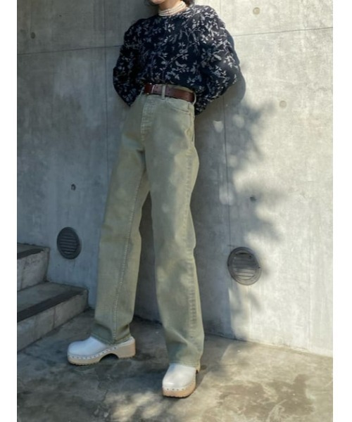 MOUSSY（マウジー）の「PLAIN JEANS COLOR STRAIGHT（デニムパンツ・レディース・ホワイト/ライトカーキ/ブラック・24inch/26inch/27inch/23inch/25inch）」の13枚目の写真